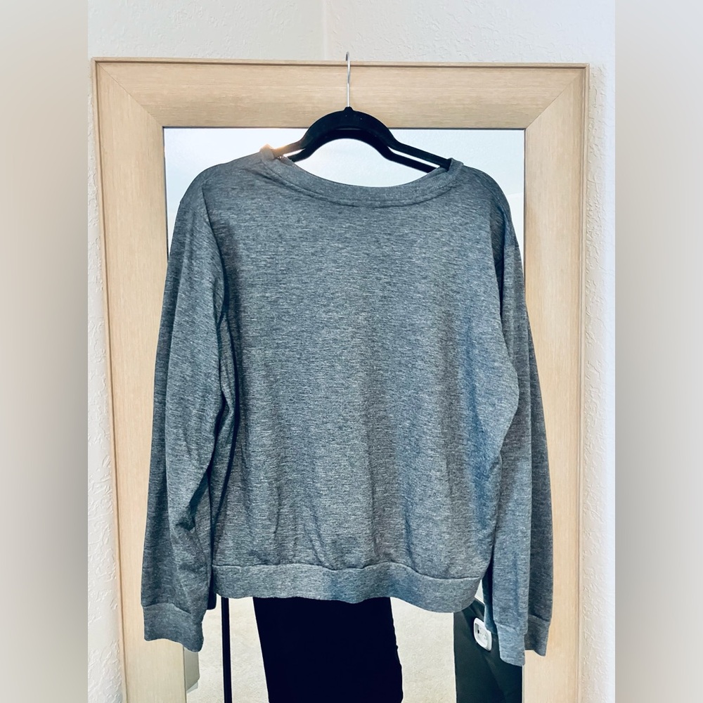 ❤️🩶Coca~Cola Sweatshirt❤️🩶 - Picture 3 of 4